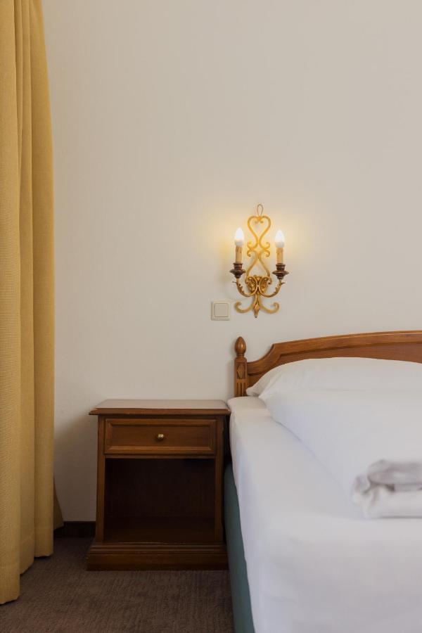 Hotel Tauernhof Kaprun Eksteriør bilde